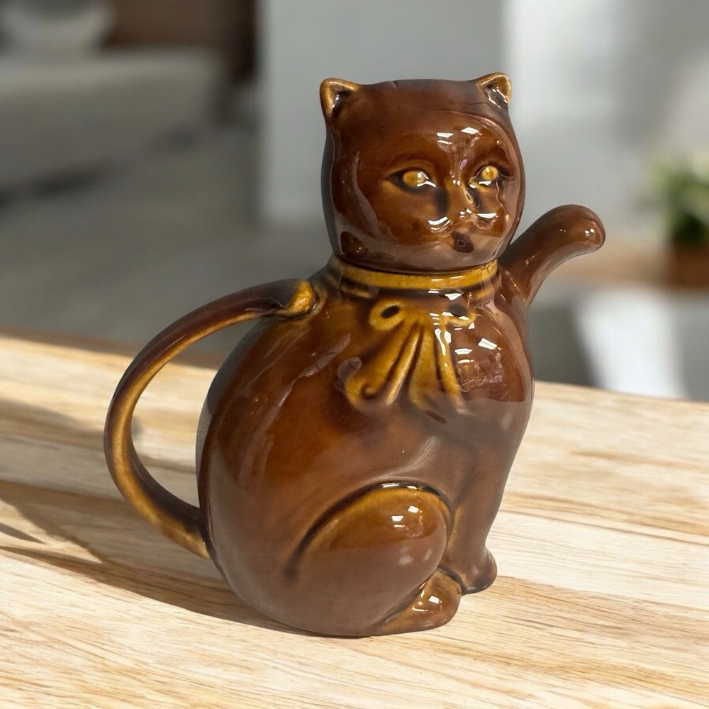 Vintage Sitting Cat Teapot Kitten Brown Glaze Paw Spout Bow Tieโ 7" Kitty